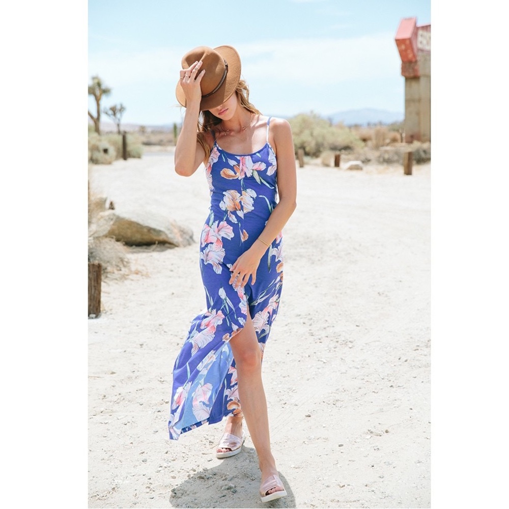 LAST CALL❣️🌸MINKPINK 🌸By the river maxi dress